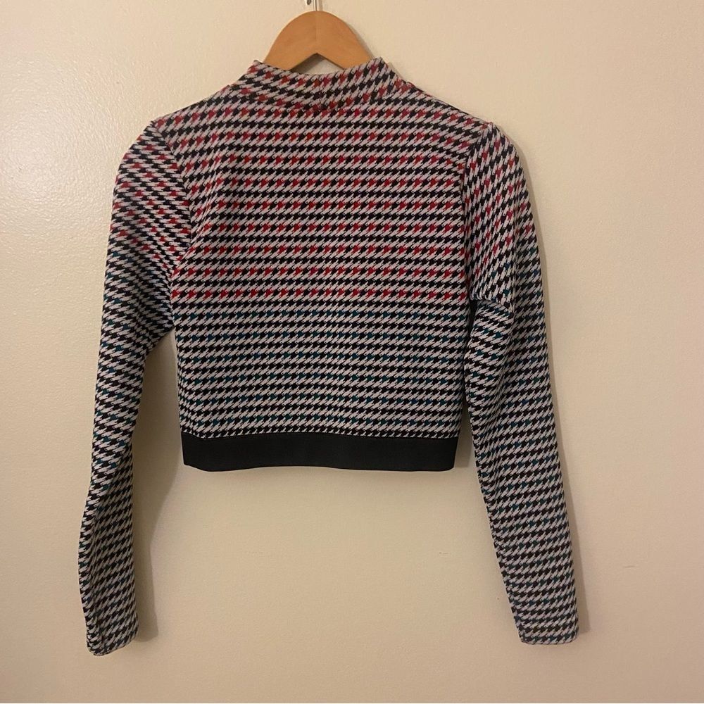 Fabletics Camryn houndstooth crop top size Medium - Picture 4 of 7